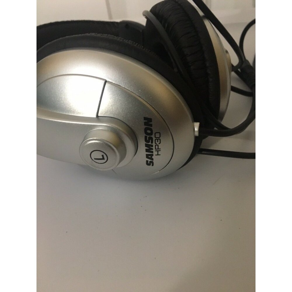Samson HP30 Universal Stereo Wired Headphones Silver‎